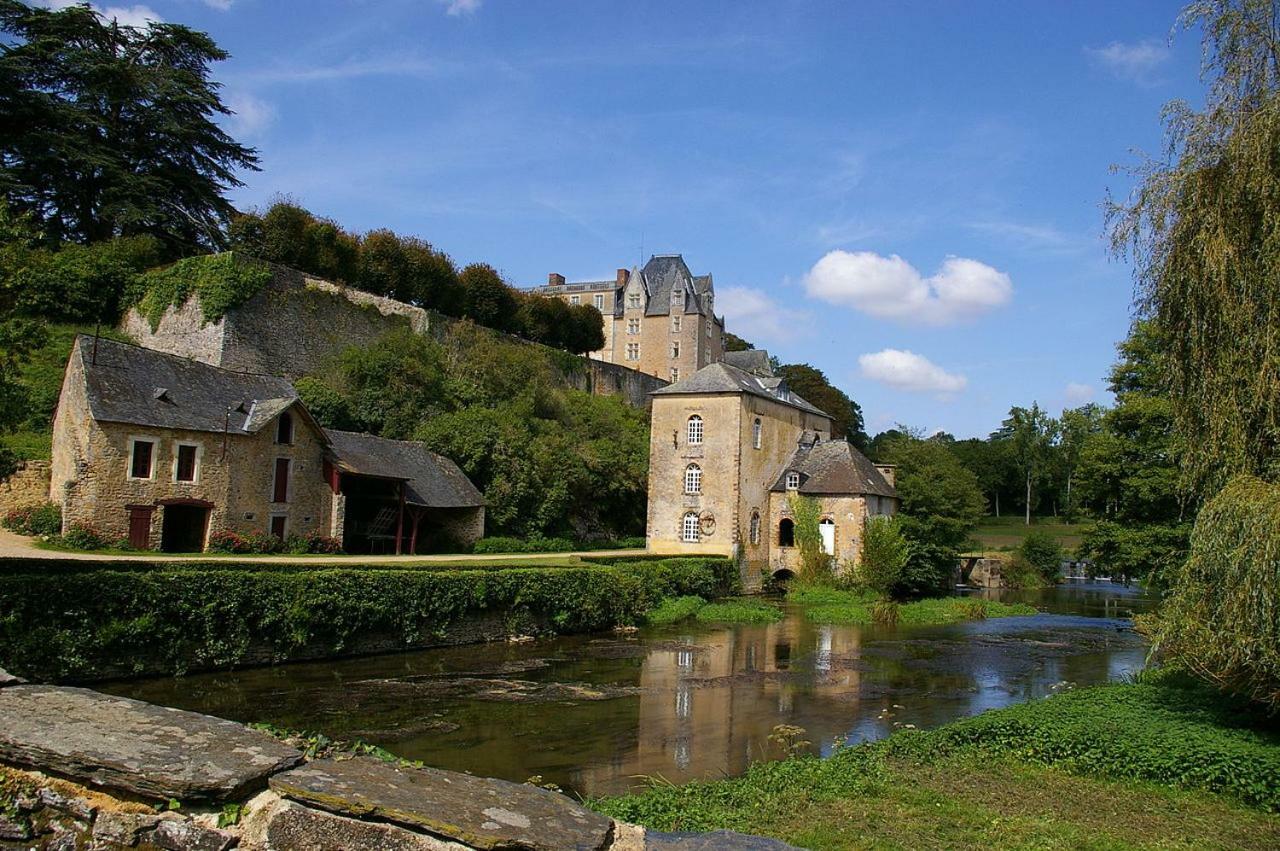 Logis de la Helberdière Cossé-en-Champagne Esterno foto